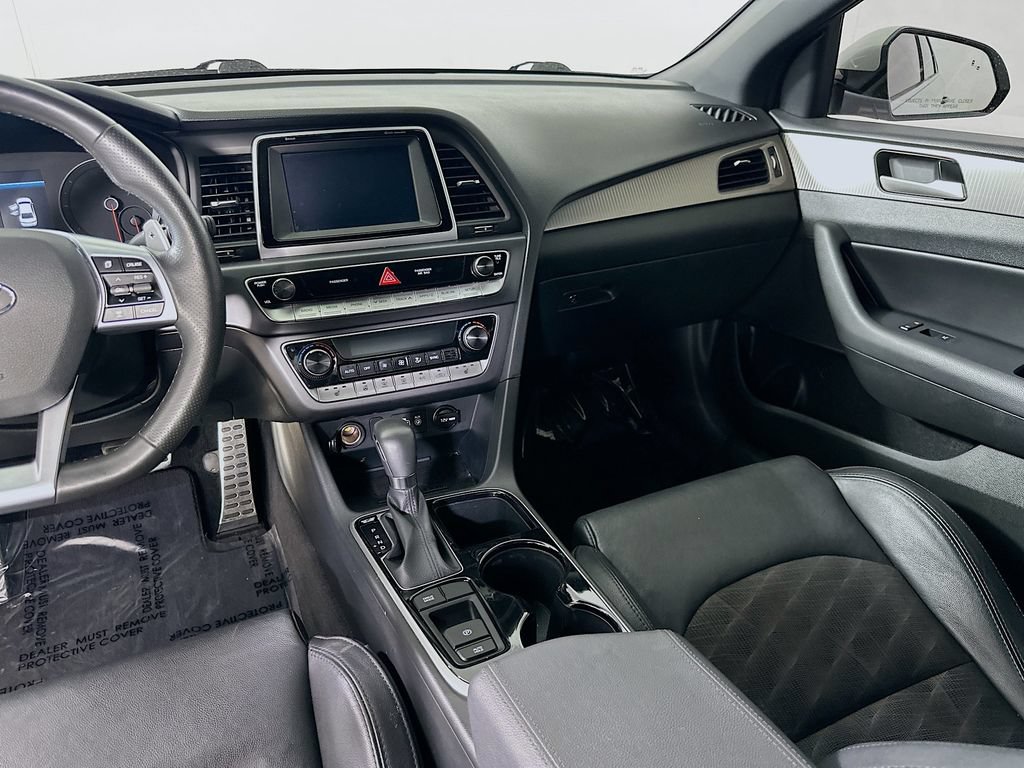 Used 2019 Hyundai Sonata Sport w/ Tech Package 03 FWD image 19