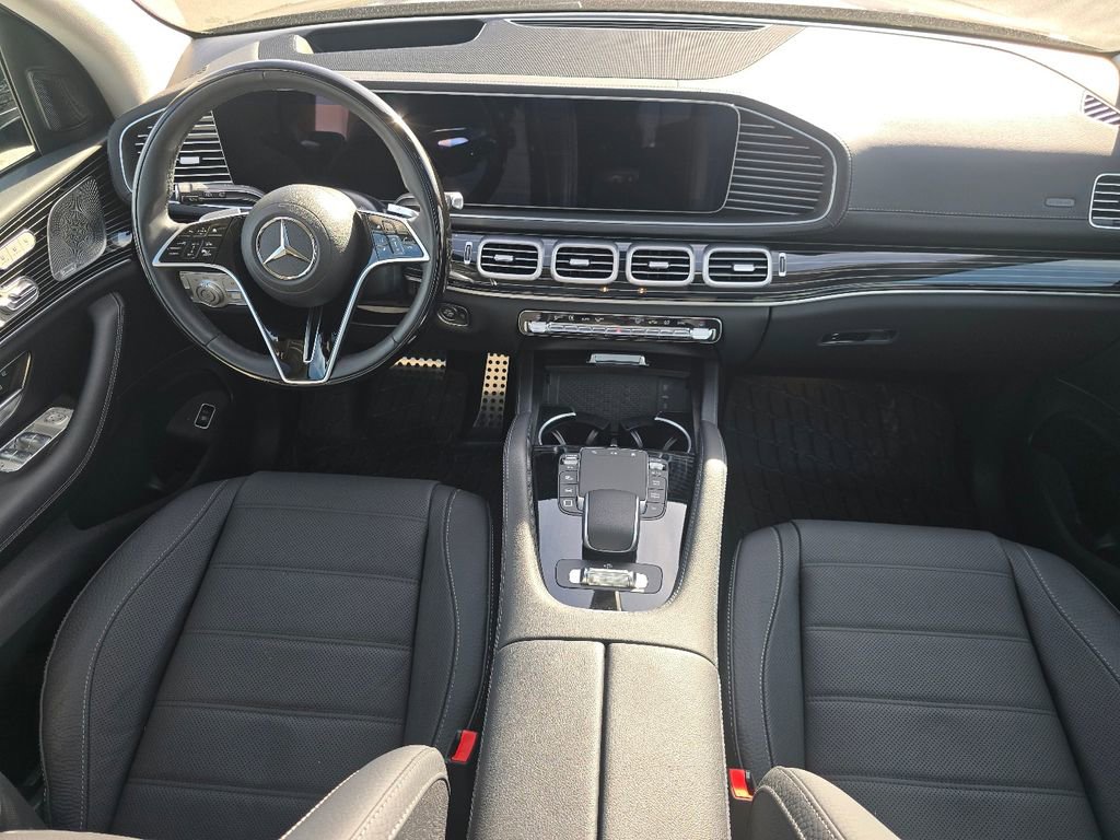 Used 2026 Mercedes-Benz GLS 450 4MATIC image 23