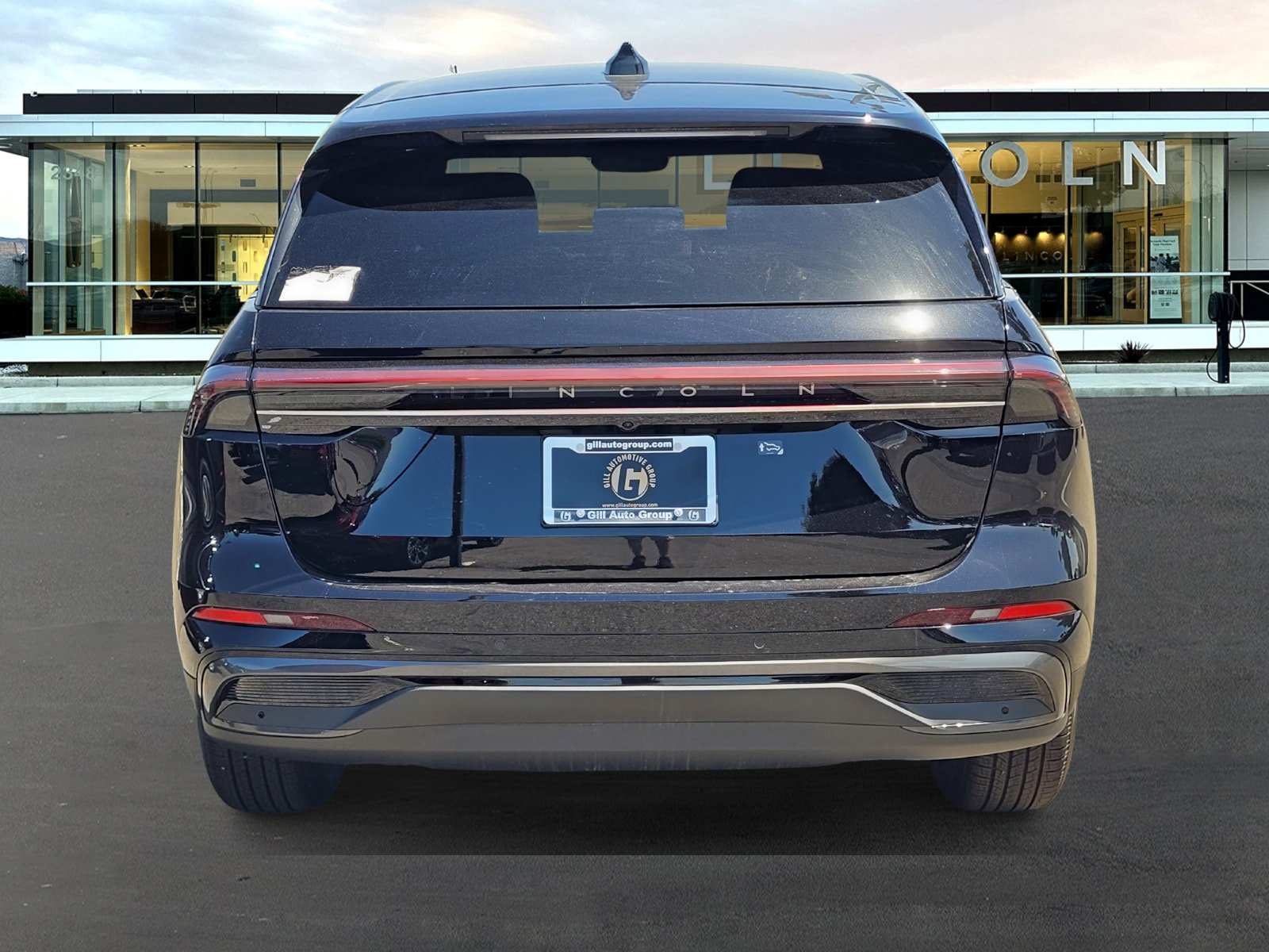 New 2025 Lincoln Nautilus Premier w/ Jet Appearance Package image 5