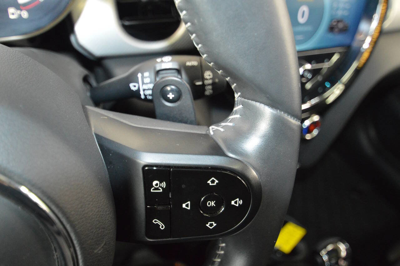 Used 2022 MINI Cooper S image 36