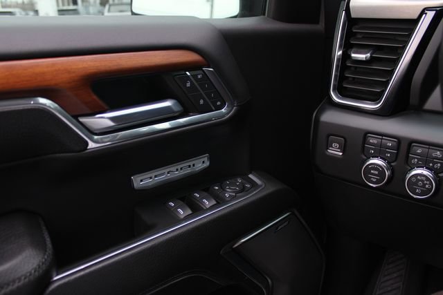 Used 2022 GMC Sierra 1500 Denali AWD/4WD image 14