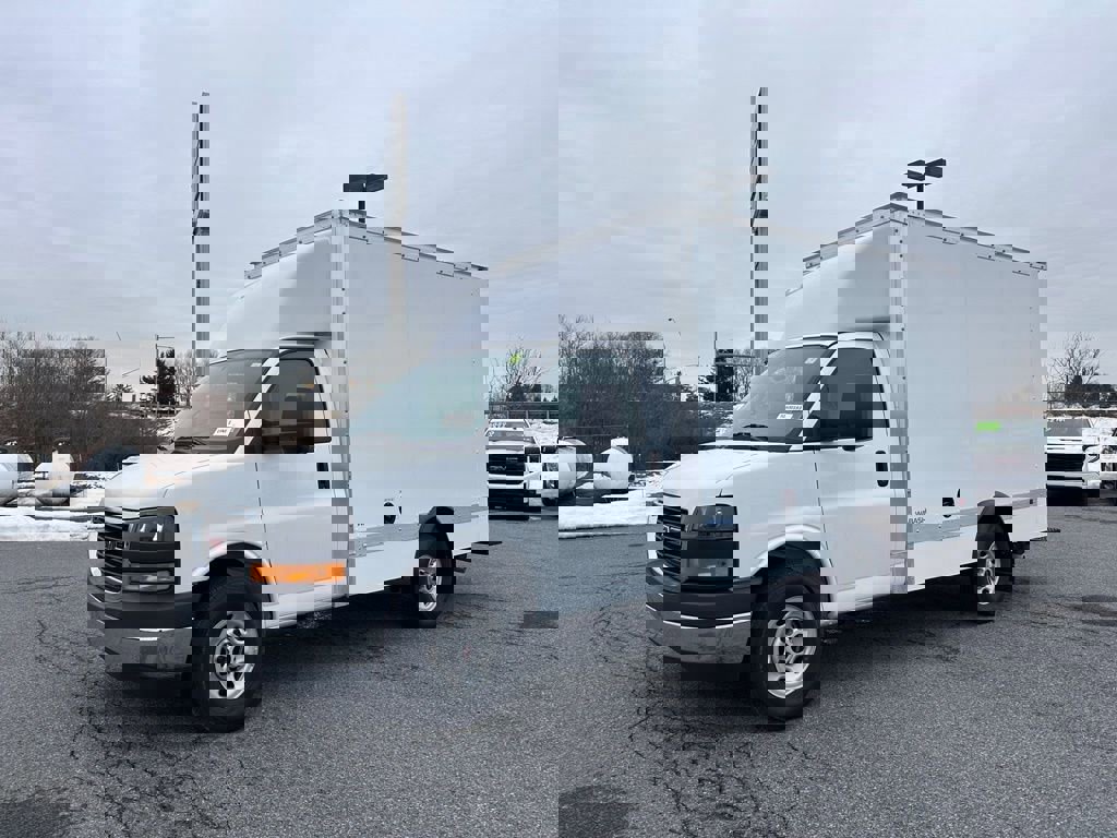 New 2025 GMC Savana 3500 w/ Power Convenience Package video 2