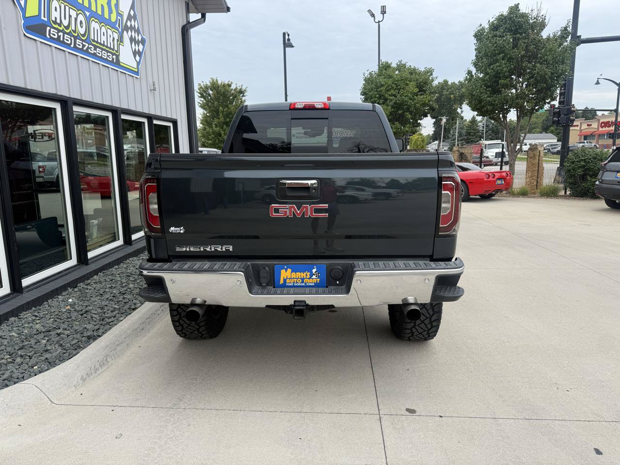 Used 2018 GMC Sierra 1500 SLT AWD/4WD image 5