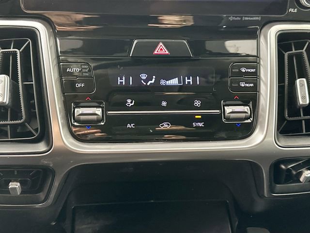 Used 2023 Kia Sorento S AWD/4WD image 14