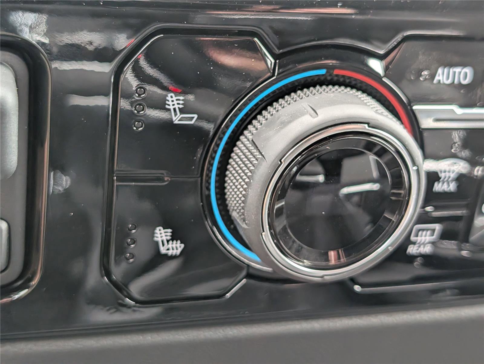 New 2026 Chevrolet Silverado 1500 LT w/ Z71 Off-Road Package image 21