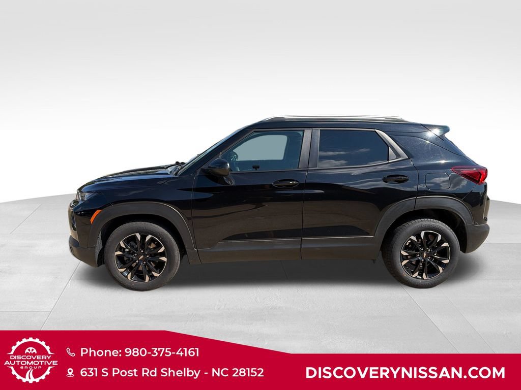 Used 2023 Chevrolet TrailBlazer LT w/ Convenience Package FWD image 9