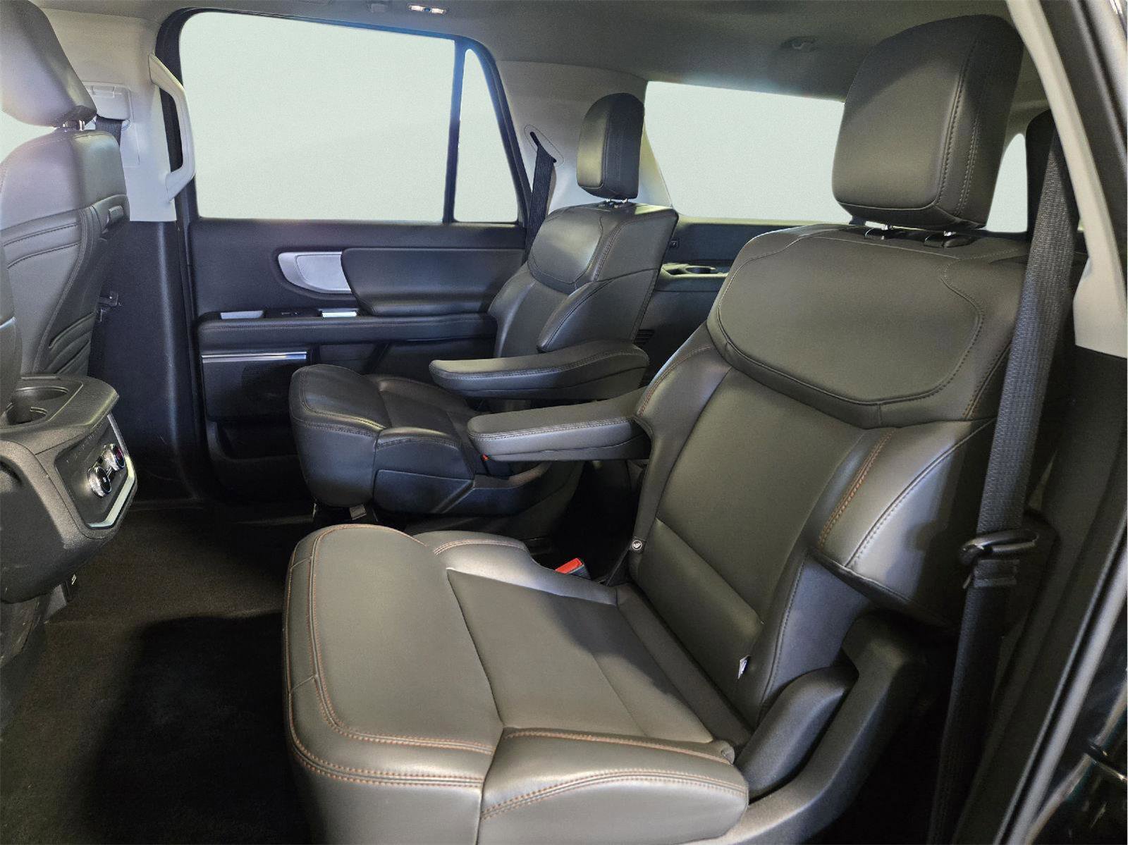 Used 2025 Ford Expedition Max Active image 40