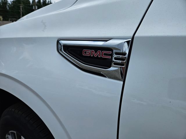 New 2026 GMC Yukon XL Elevation w/ Elevation Premium Package AWD/4WD image 9