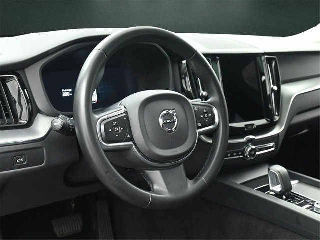 Used 2023 Volvo XC60 B5 Core image 23