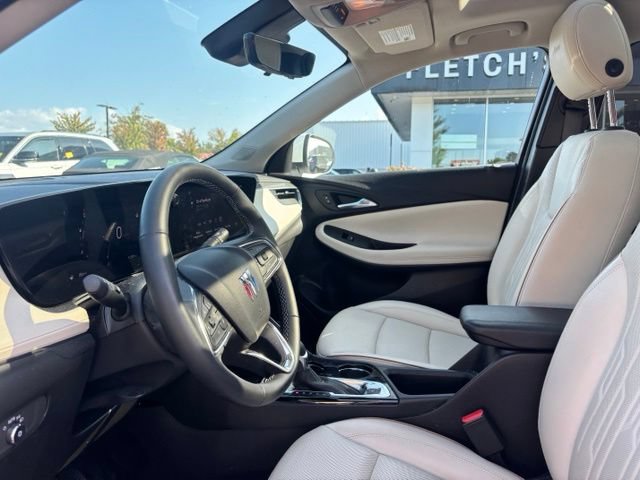 Used 2025 Buick Encore GX Avenir w/ Avenir Technology Package AWD/4WD image 10