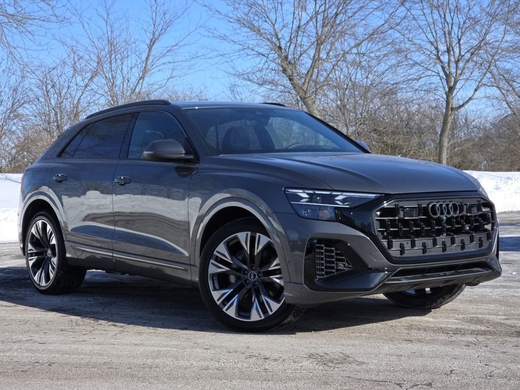 Used 2025 Audi Q8 Prestige image 2