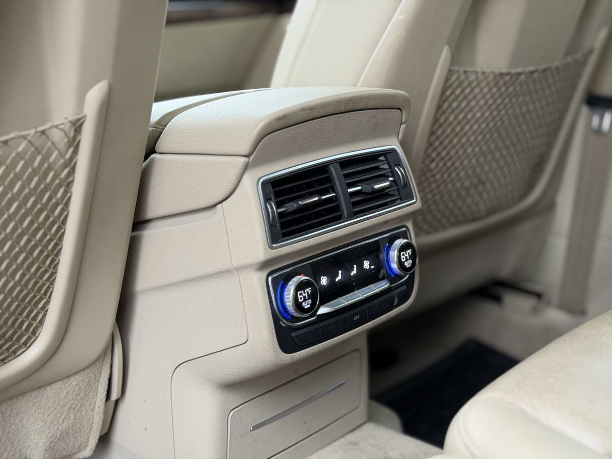 Used 2017 Audi Q7 3.0T Premium Plus w/ Premium Plus Package AWD/4WD image 19