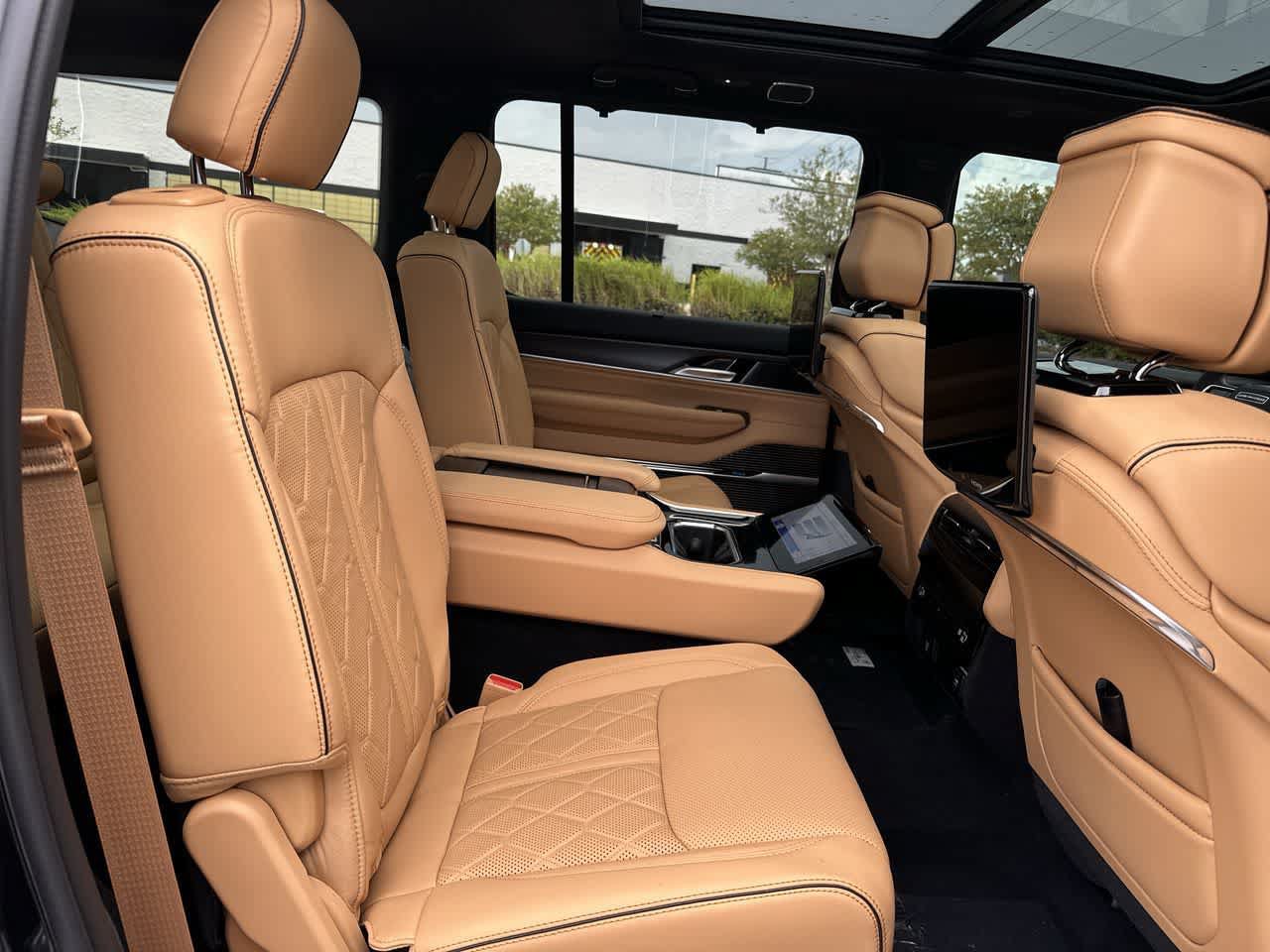 New 2026 Jeep Grand Wagoneer Summit AWD/4WD image 21