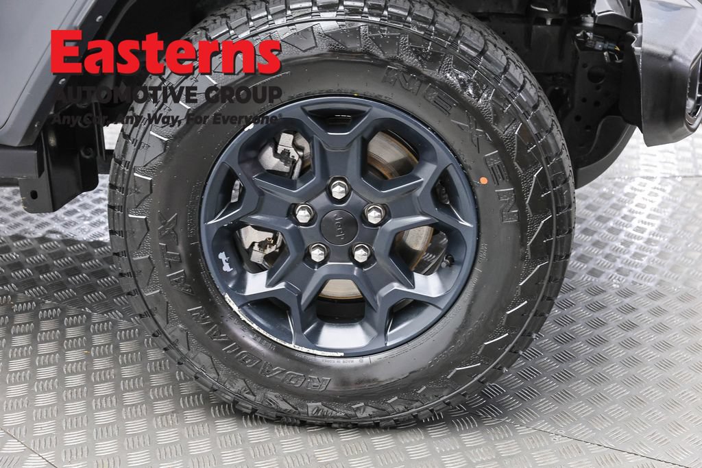 Used 2023 Jeep Wrangler Unlimited w/ Sun & Screen Package AWD/4WD image 33