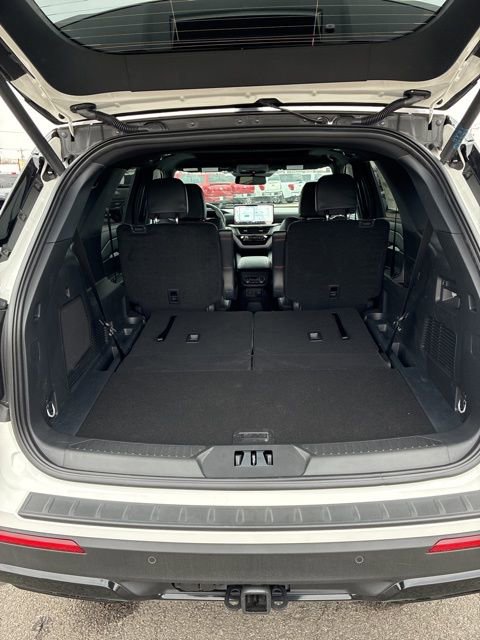 New 2026 Ford Explorer ST-Line w/ ST-Line Street Pack image 26