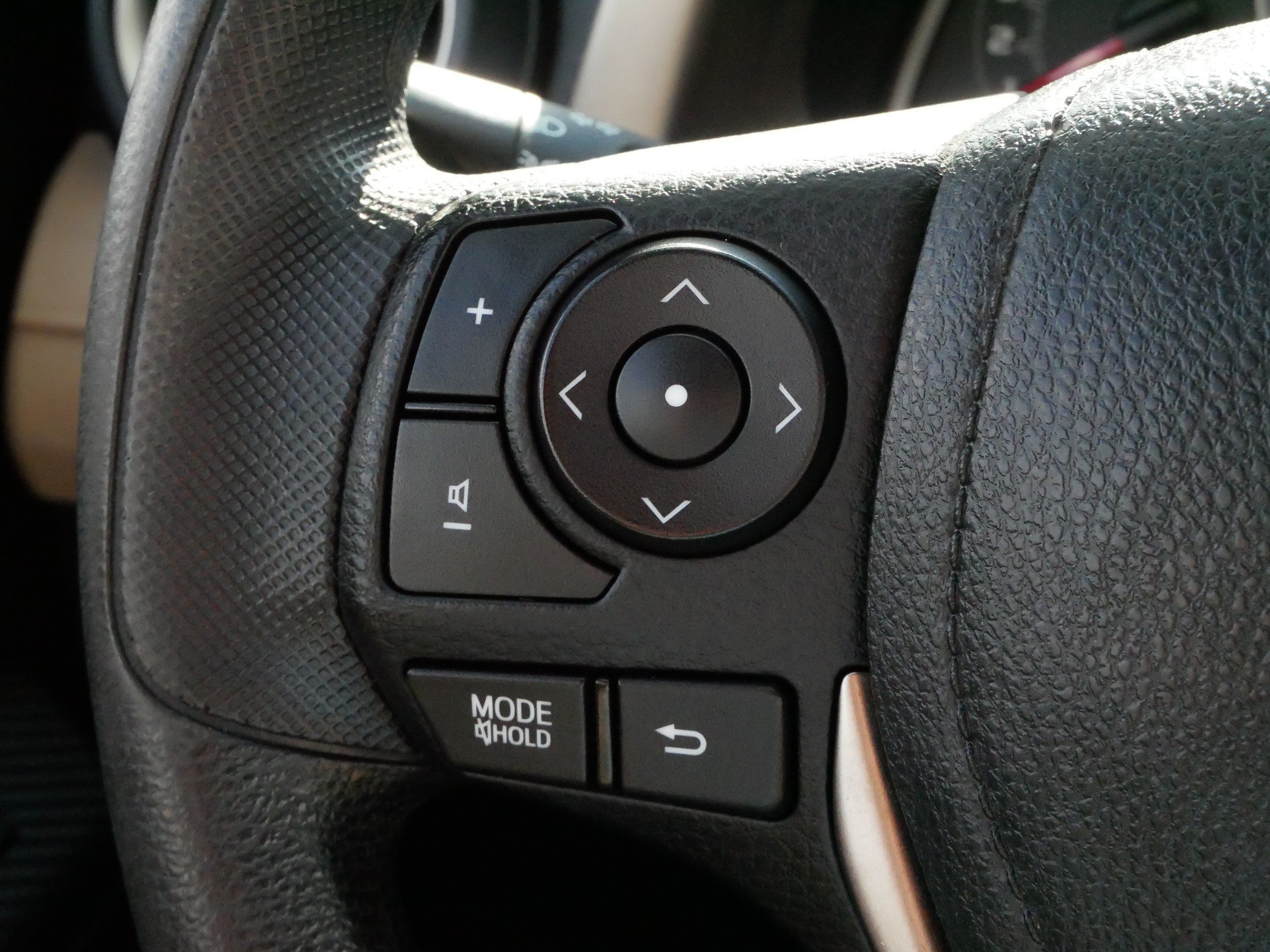 Used 2013 Toyota RAV4 LE AWD/4WD image 26