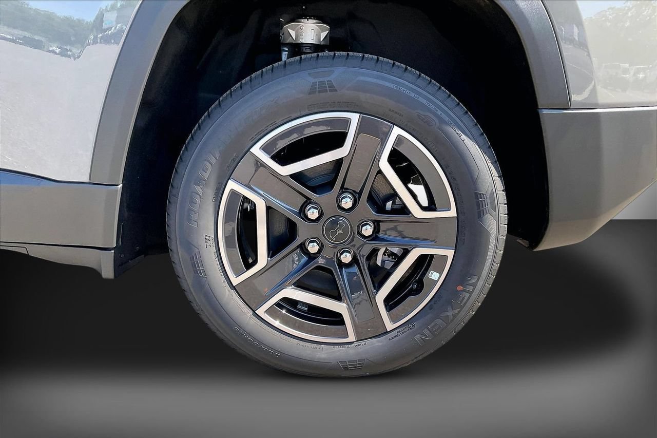 New 2026 Jeep Cherokee Laredo AWD/4WD image 31