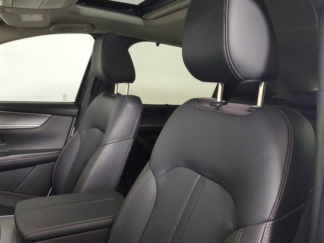Certified 2024 MAZDA CX-90 Plug-In Hybrid w/ Preferred AWD/4WD image 24