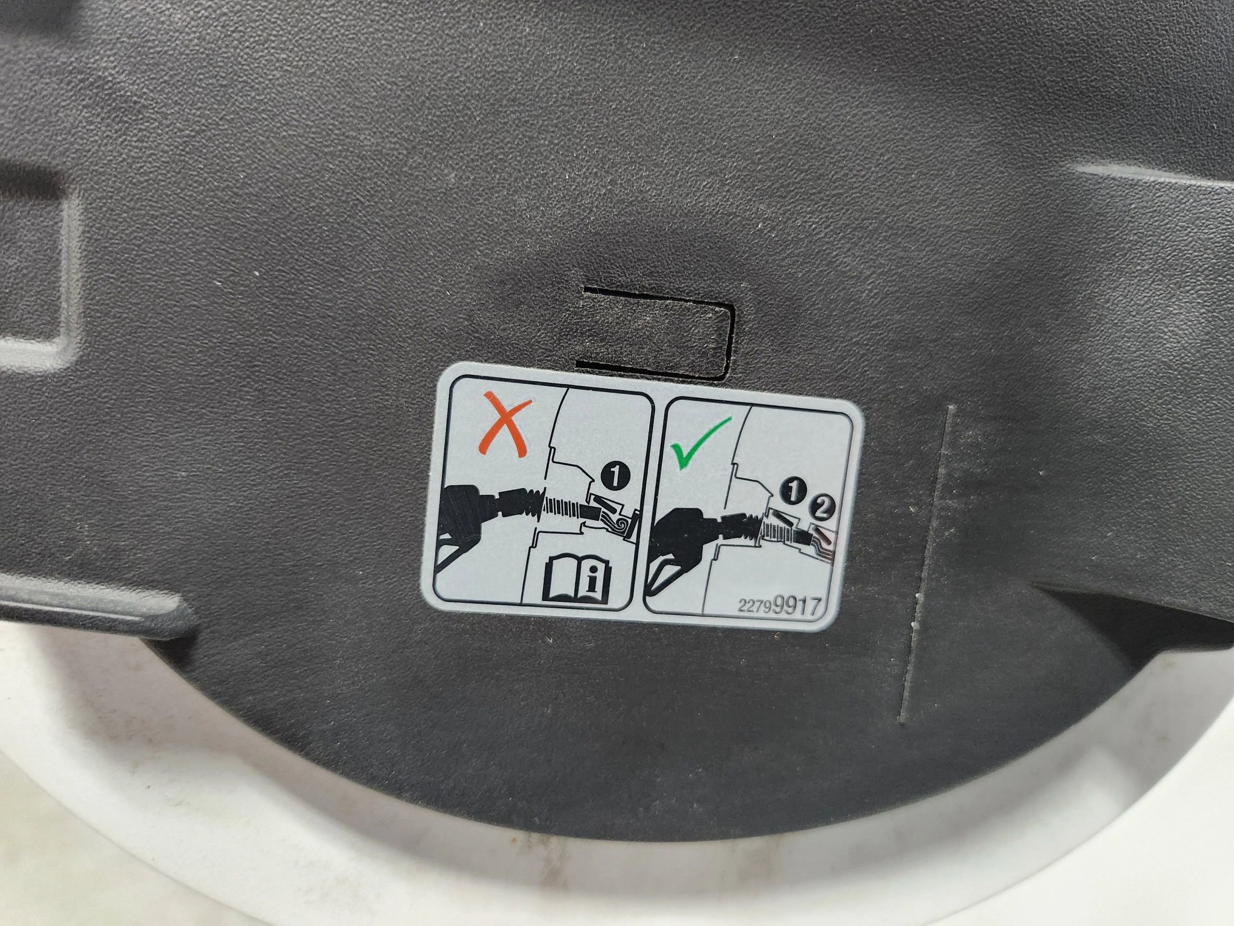 Used 2019 Buick Enclave Essence image 11