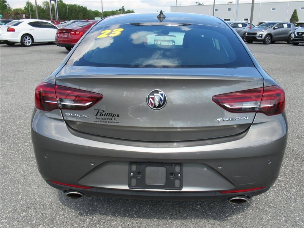 Used 2018 Buick Regal Essence w/ Driver Confidence Package #1 FWD image 6