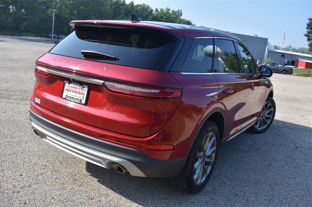 Used 2022 Lincoln Corsair AWD w/ Premium Package image 8