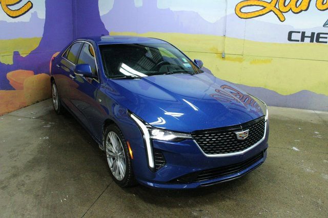Used 2020 Cadillac CT4 Premium Luxury image 3