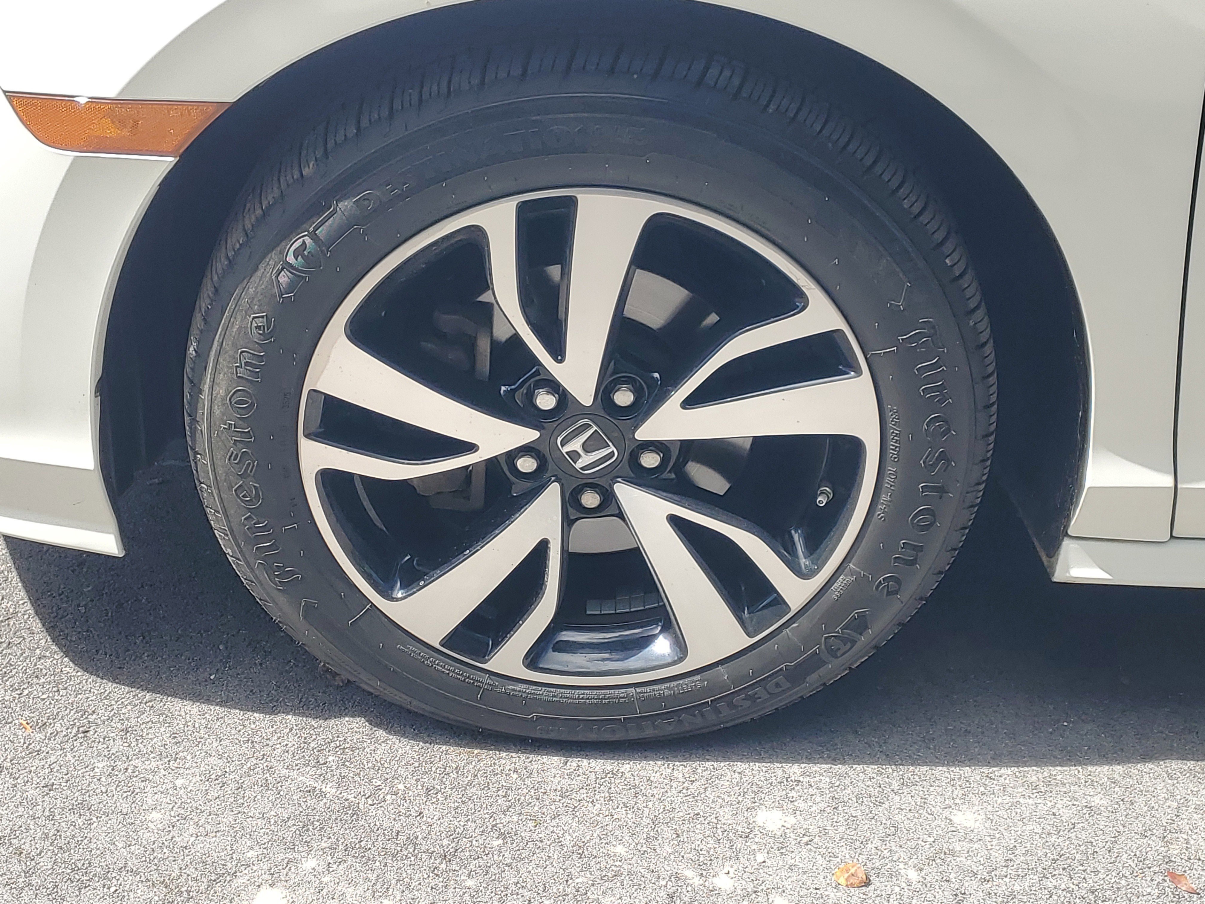 Used 2019 Honda Odyssey Elite image 4