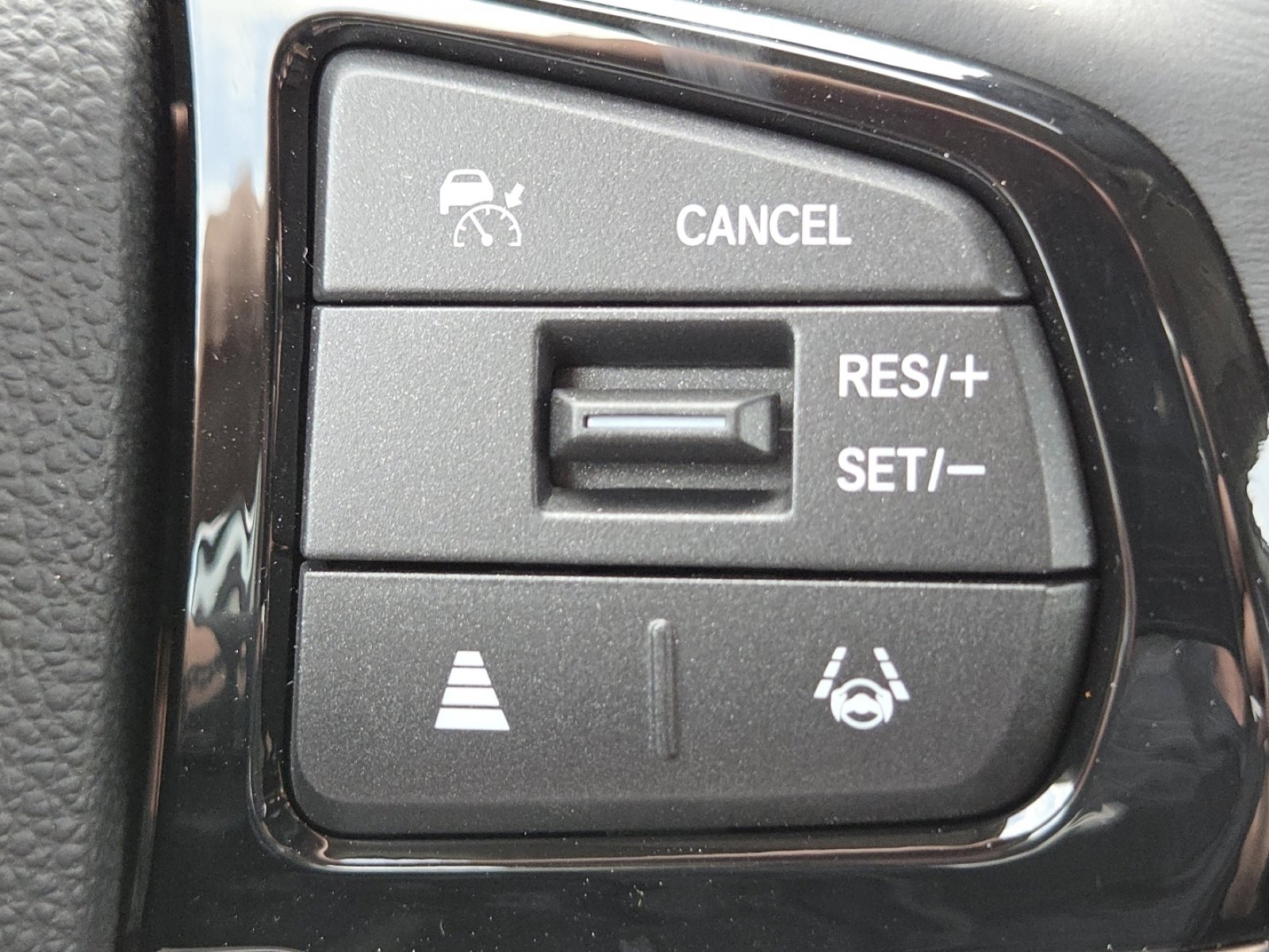 New 2026 Honda Odyssey Touring image 9