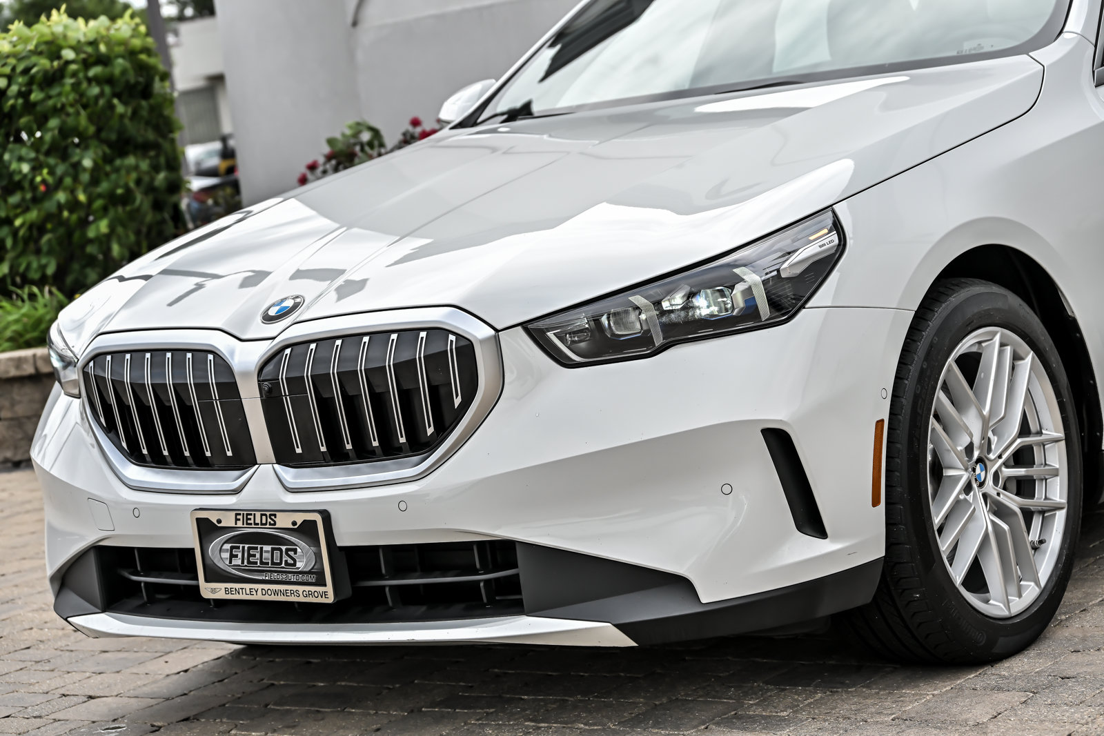Used 2024 BMW 530i xDrive w/ Premium Package AWD/4WD image 11