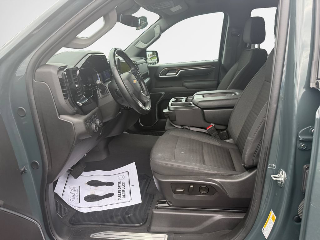 Certified 2025 Chevrolet Silverado 1500 LT AWD/4WD image 12