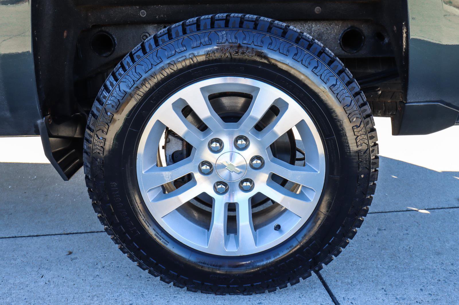 Used 2019 Chevrolet Silverado 1500 LT w/ All Star Edition AWD/4WD image 17