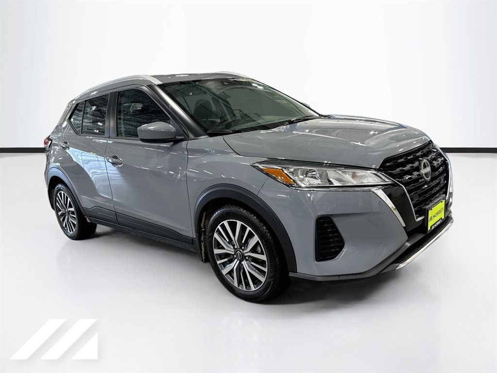 Used 2023 Nissan Kicks SV FWD image 3