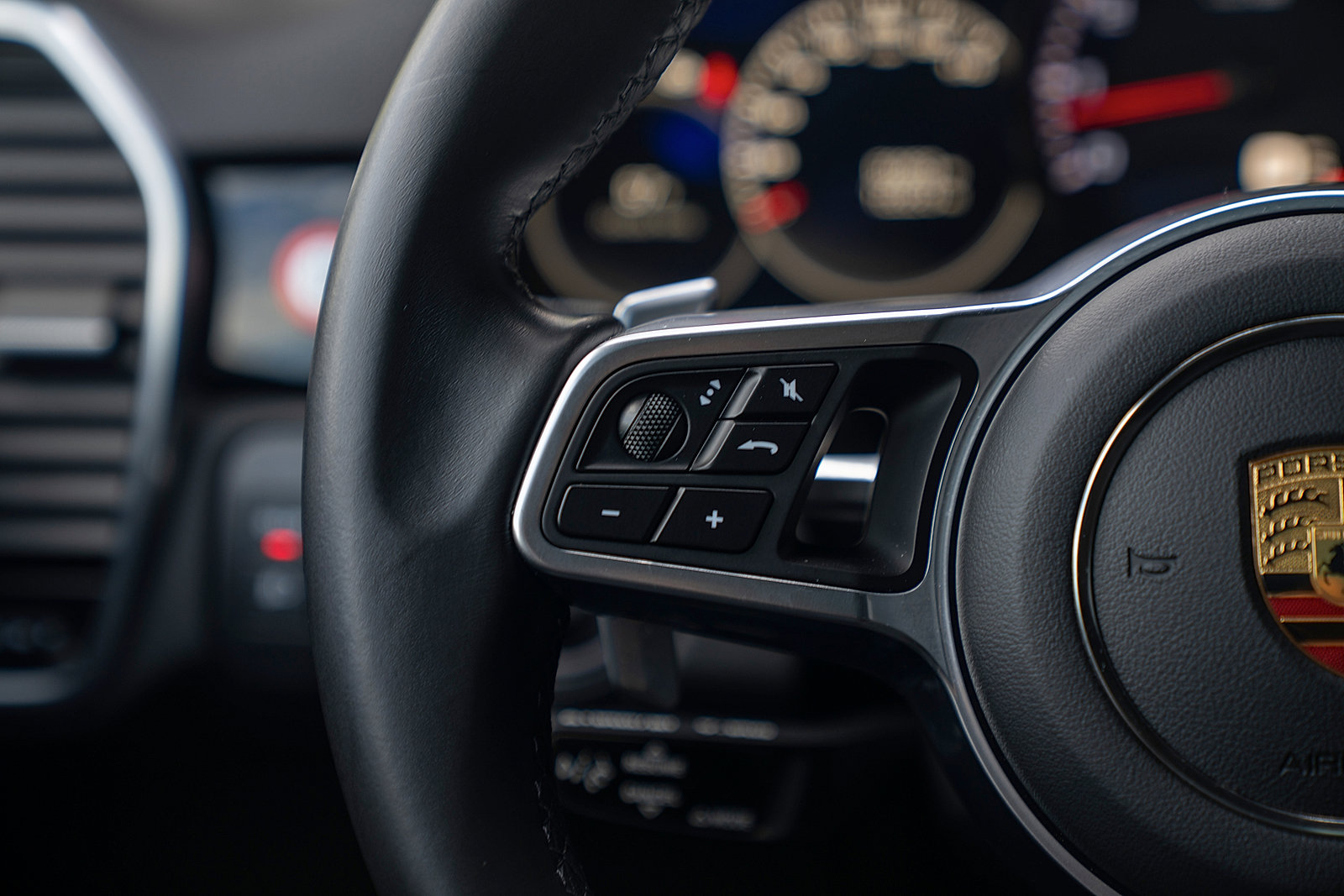 Certified 2022 Porsche Cayenne Platinum Edition AWD/4WD image 7