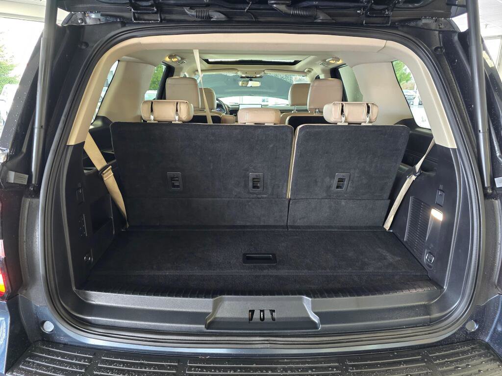 Used 2024 Ford Expedition Limited image 17