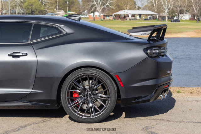 Used 2024 Chevrolet Camaro ZL1 RWD image 5