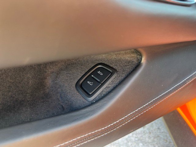 Used 2023 Chevrolet Corvette Stingray Premium Conv w/ Z51 Performance Package image 31