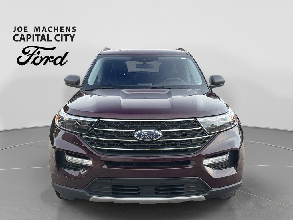 Used 2023 Ford Explorer XLT w/ Equipment Group 202A AWD/4WD image 10