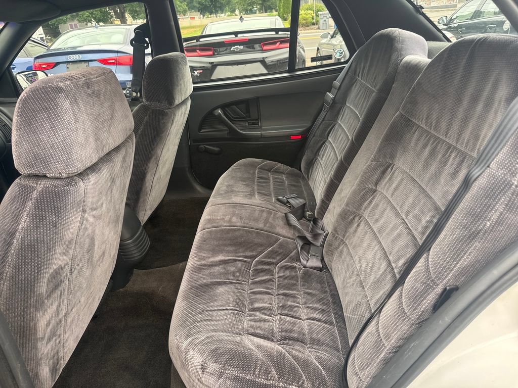 Used 1995 Buick Skylark Custom FWD image 23