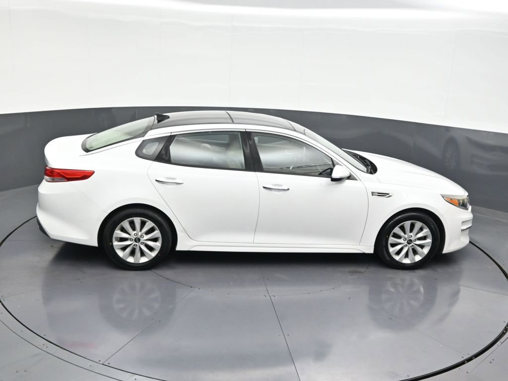 Used 2016 Kia Optima EX w/ Premium Package FWD image 21