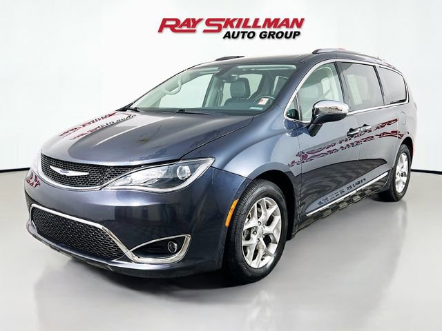 Used 2019 Chrysler Pacifica Limited image 3