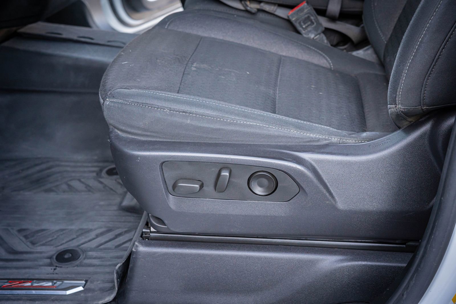 Used 2024 Chevrolet Silverado 2500 LT image 13