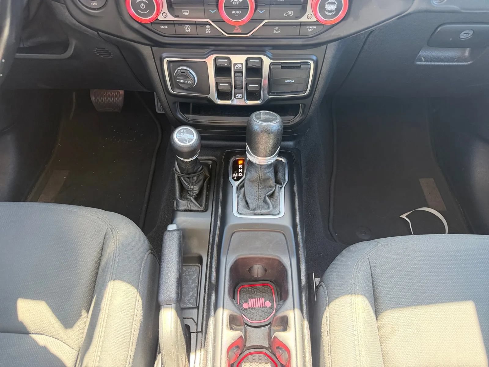 Used 2020 Jeep Gladiator Sport w/ Quick Order Package 24S AWD/4WD image 18
