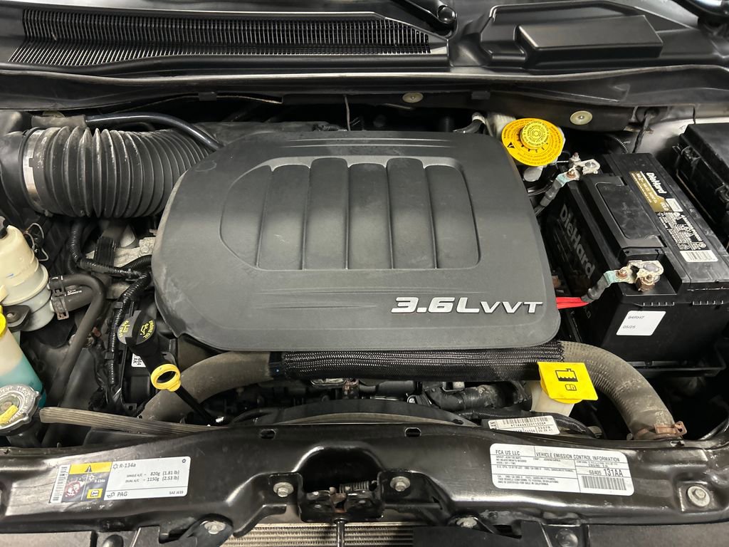 Used 2018 Dodge Grand Caravan SE w/ UConnect Hands-Free Group image 25