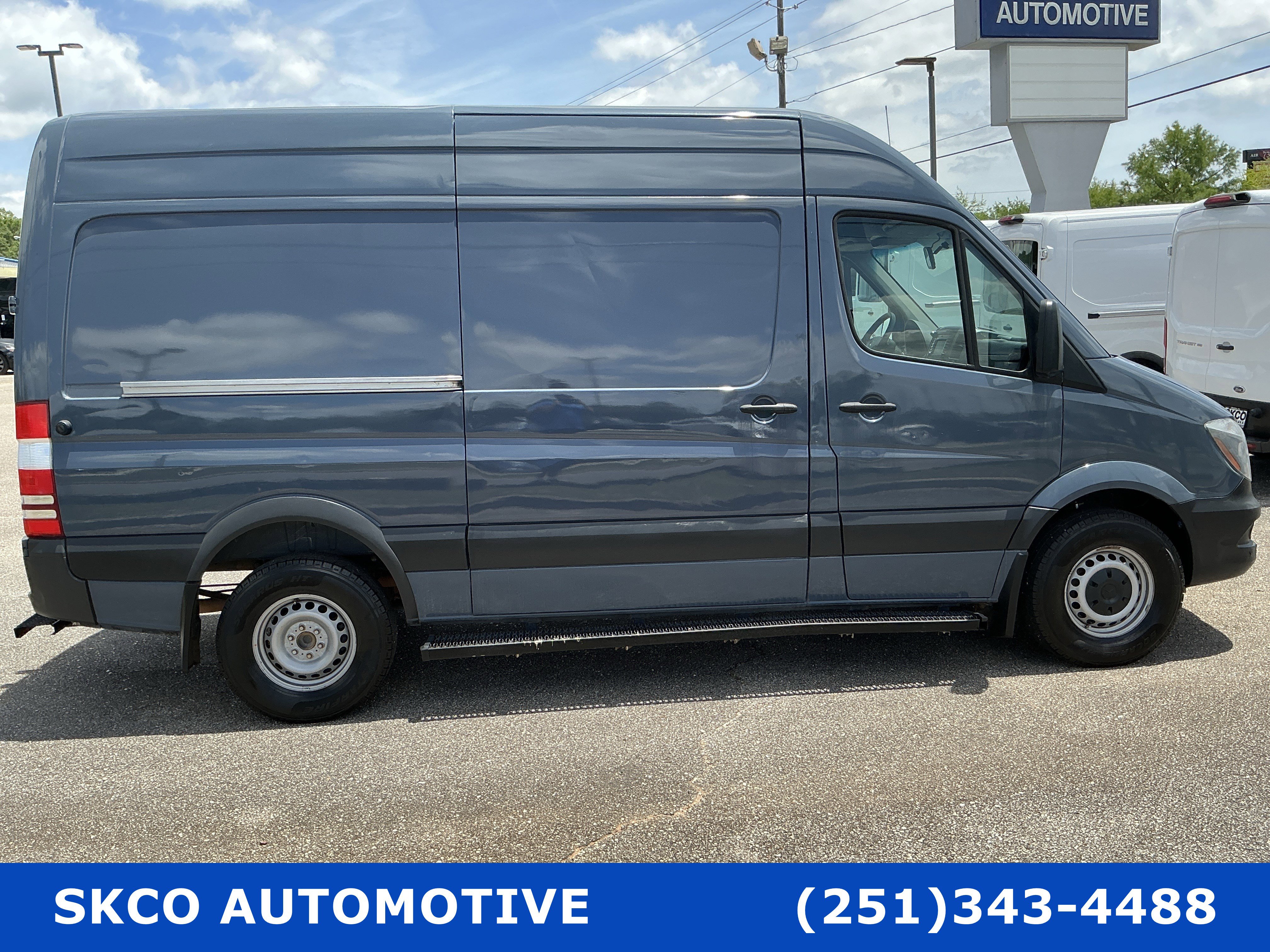 Used 2018 Mercedes-Benz Sprinter 2500 image 6