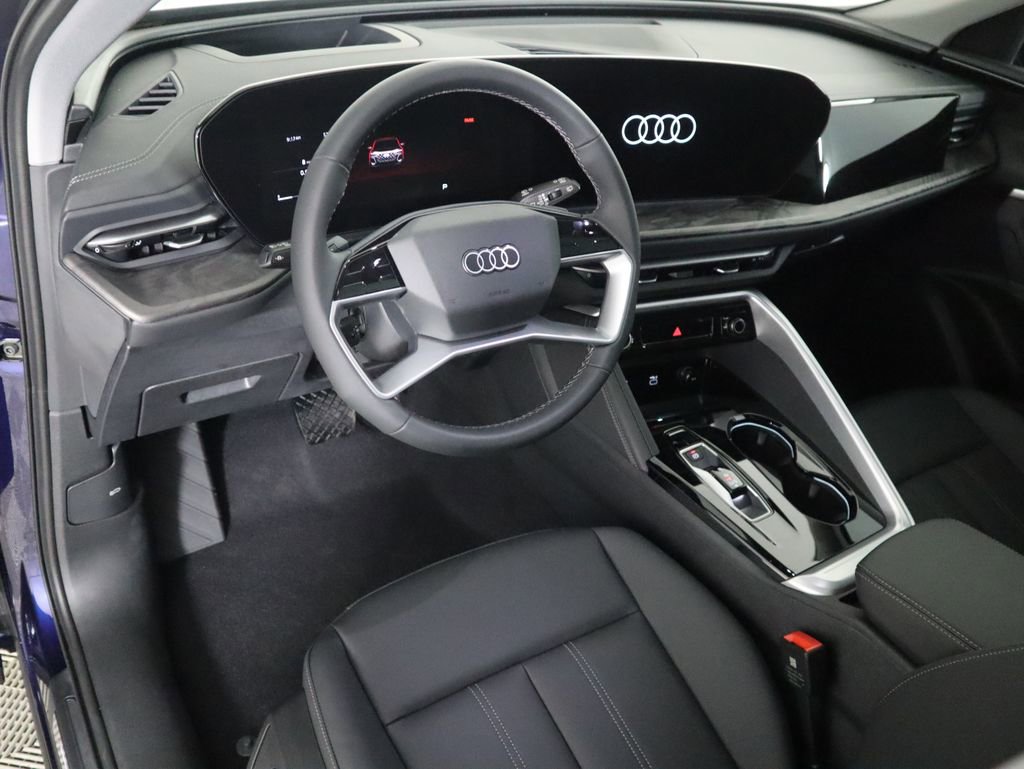 Used 2025 Audi Q5 Premium Plus w/ Premium Plus image 10