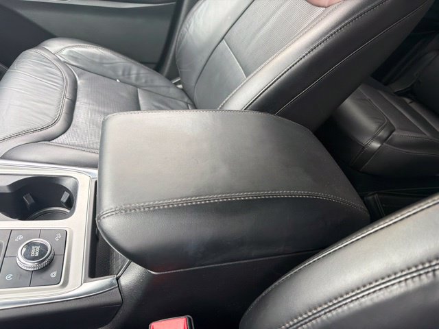 Used 2022 Ford Explorer Platinum w/ Equipment Group 601A AWD/4WD image 35