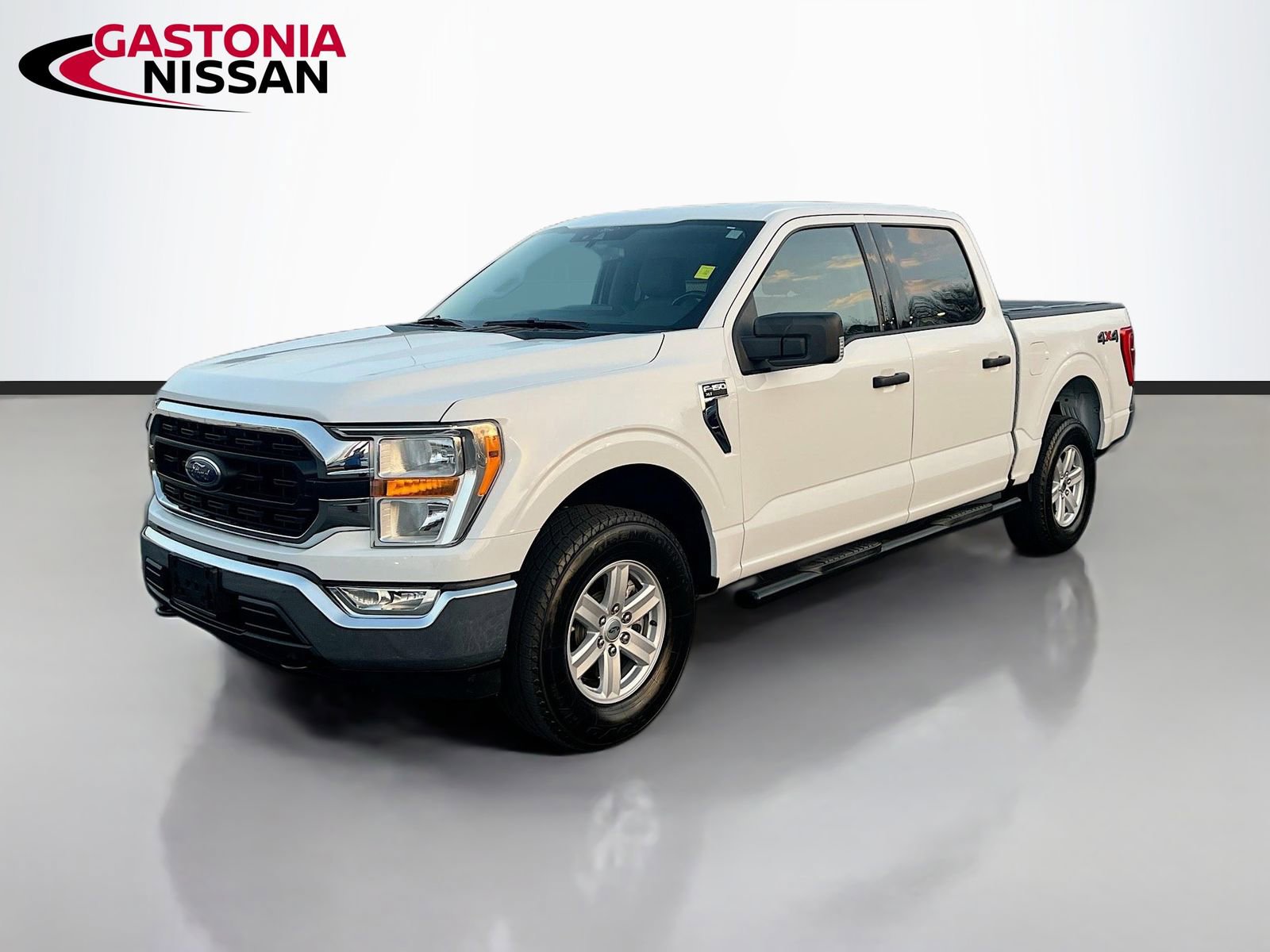Used 2021 Ford F150 XLT w/ Equipment Group 301A Mid image 3