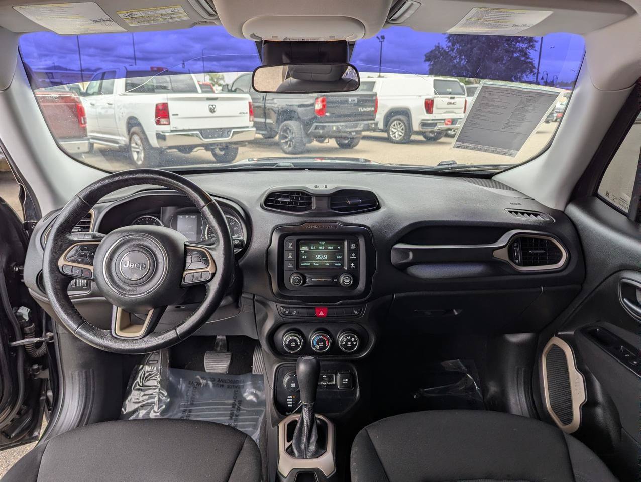 Used 2017 Jeep Renegade Latitude w/ Cold Weather Group AWD/4WD image 22