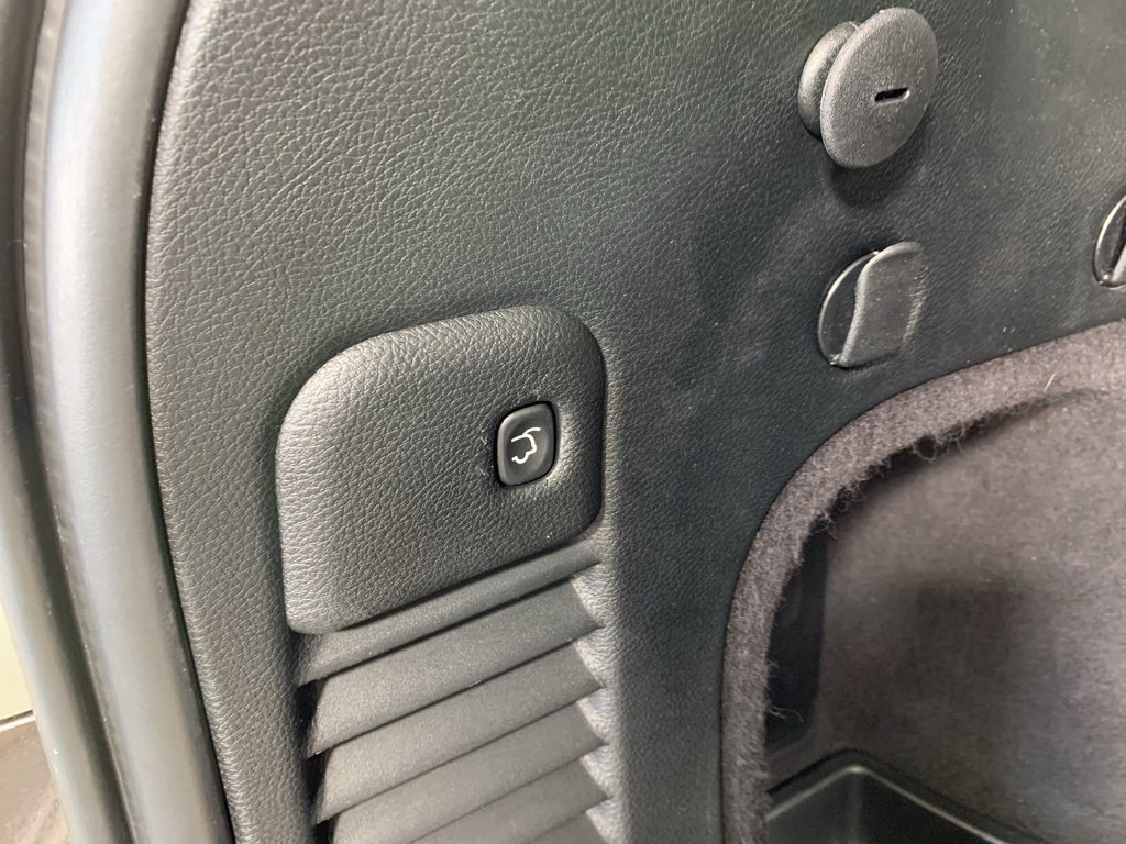 Used 2017 Jeep Grand Cherokee Limited w/ Luxury Group II image 37