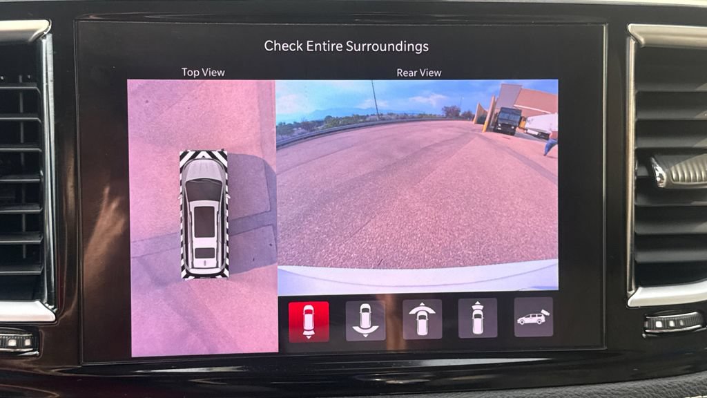Used 2021 Chrysler Pacifica Limited w/ Premium & Safety Sphere Group AWD/4WD image 32